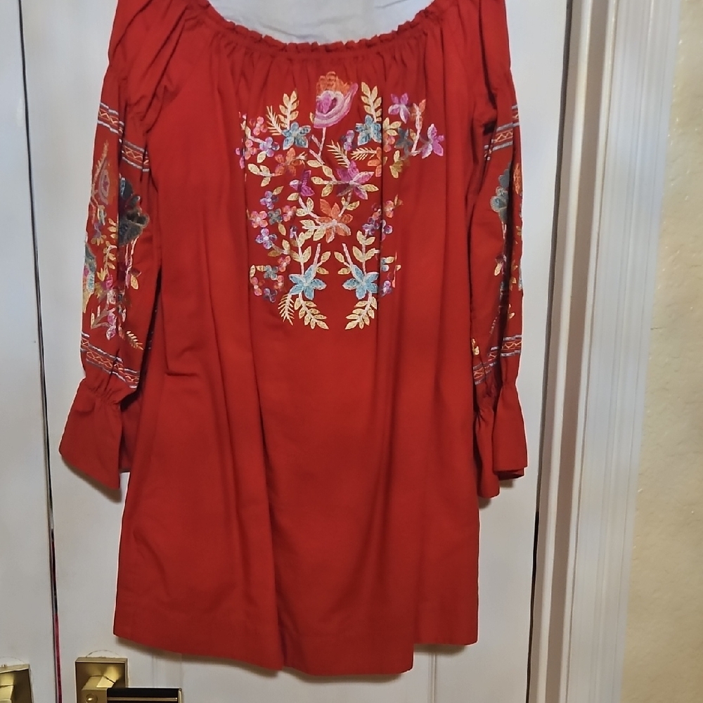 Floral Embroidered Off-Shoulder Blouse in Red